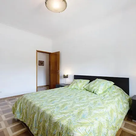 Vintage Villa *